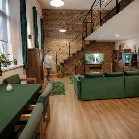 Entire Loft In Budapest, Szell Kalman Ter Apartment *